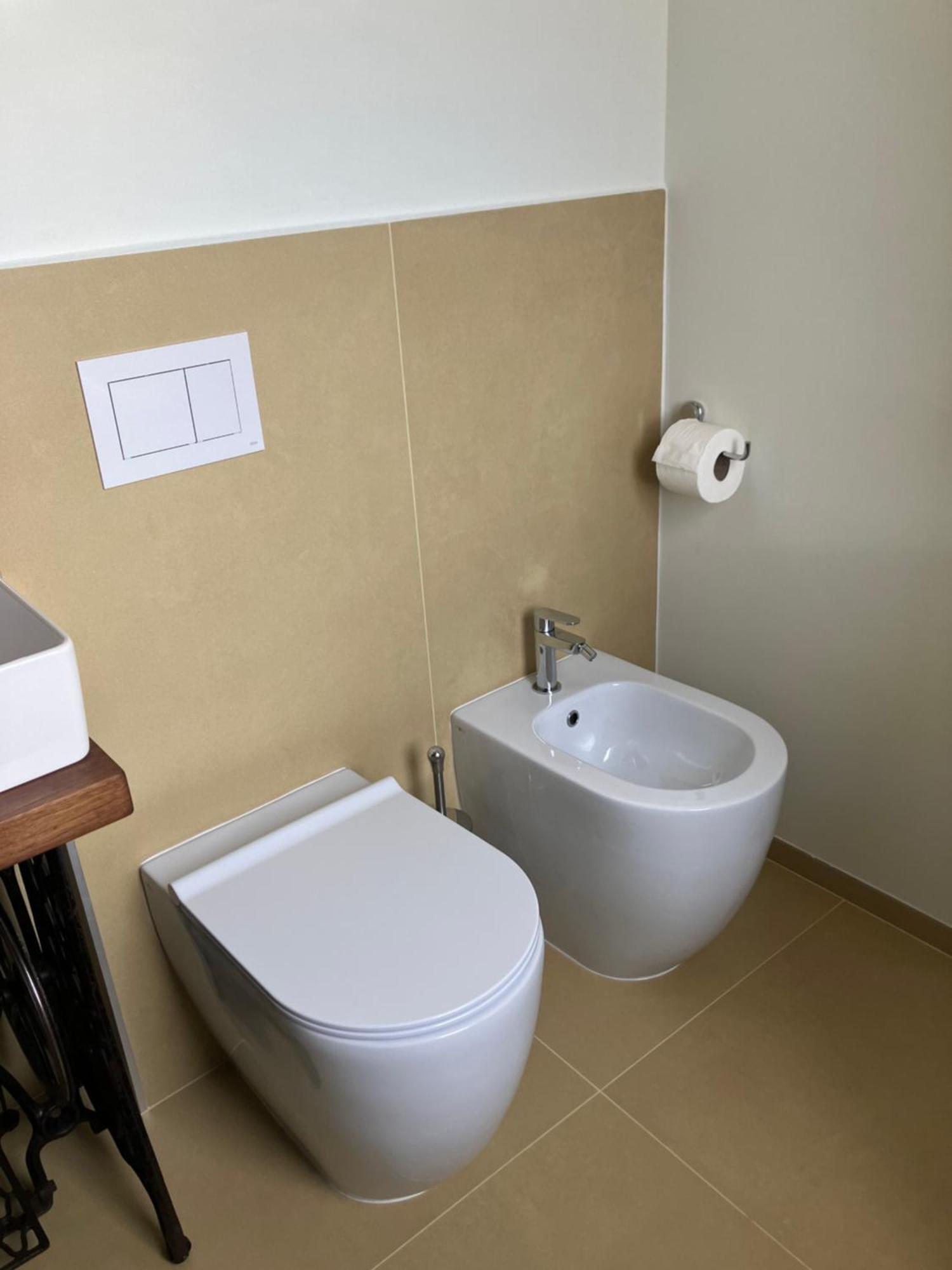 Apartamento Aria Luce Mare San Bartolomeo Al Mare Exterior foto